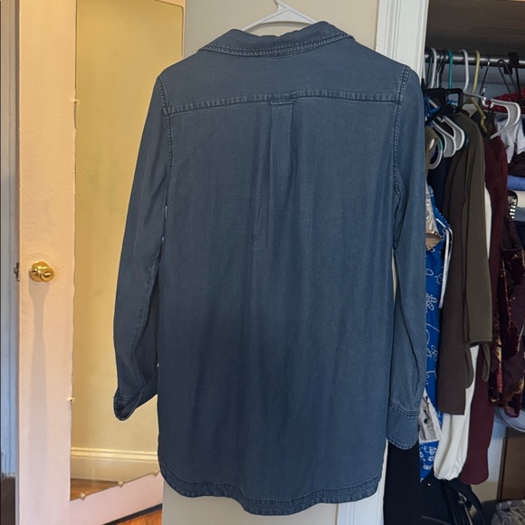 Banana Republic Chambray Button-Up Shirt - Blue - Picture 5 of 5